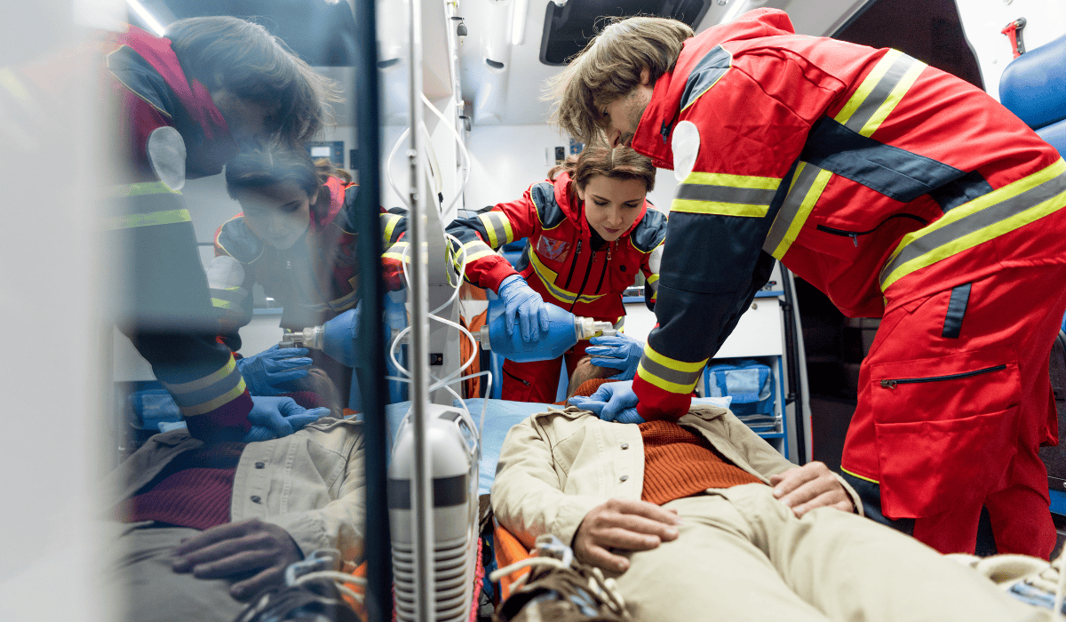 Ratownicy walczą o nowe kryterium NFZ. Czy uzwiązkowienie pracowników będzie premiowane?