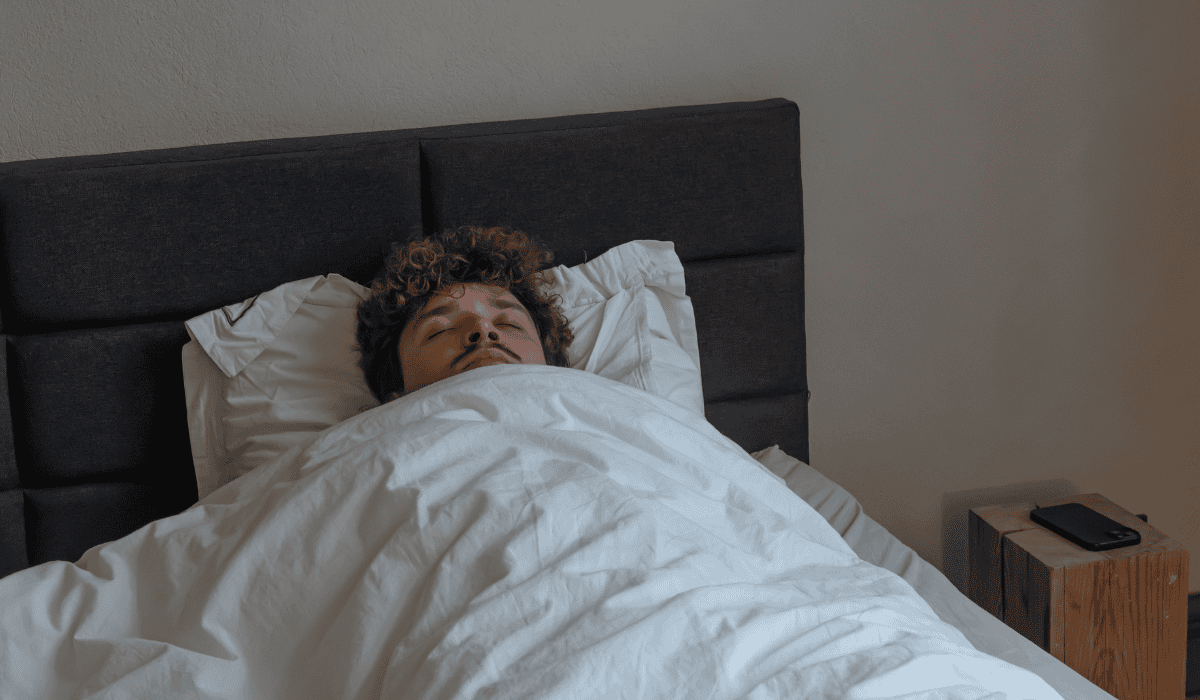 Tak objawia się uczulenie na roztocza. Jeden sygnał zobaczysz już z samego rana