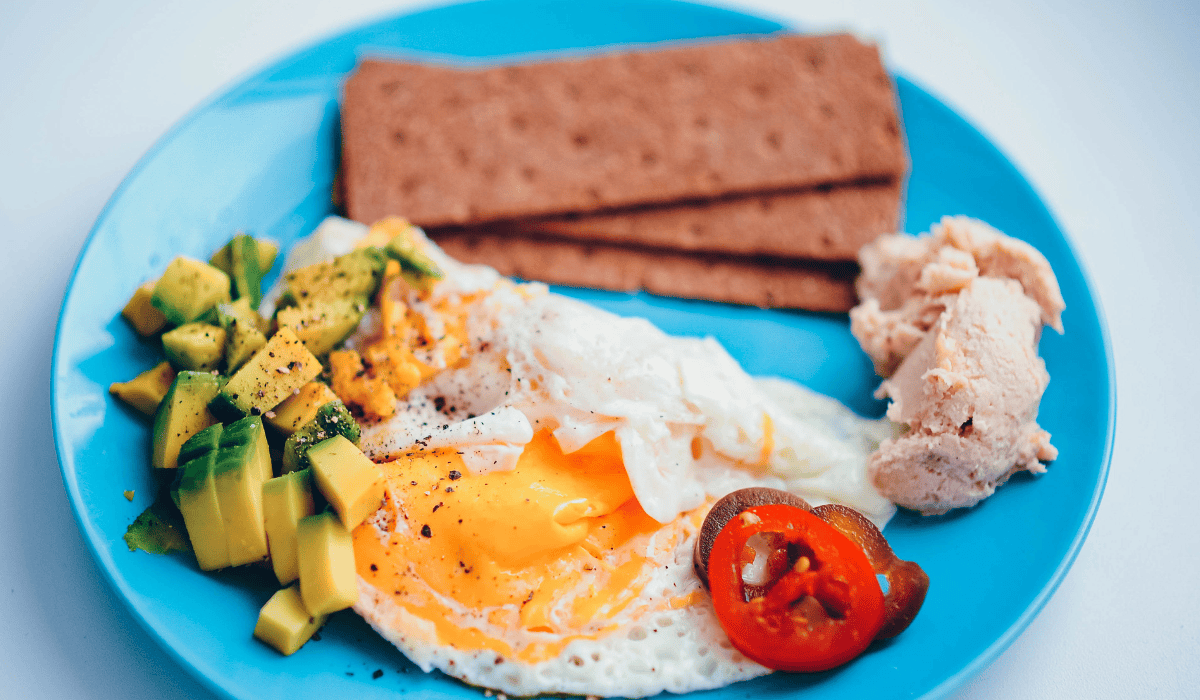 Jesz to codziennie i myślisz, że jest zdrowe. Dietetyk: to może podnosić ciśnienie bardziej niż sól