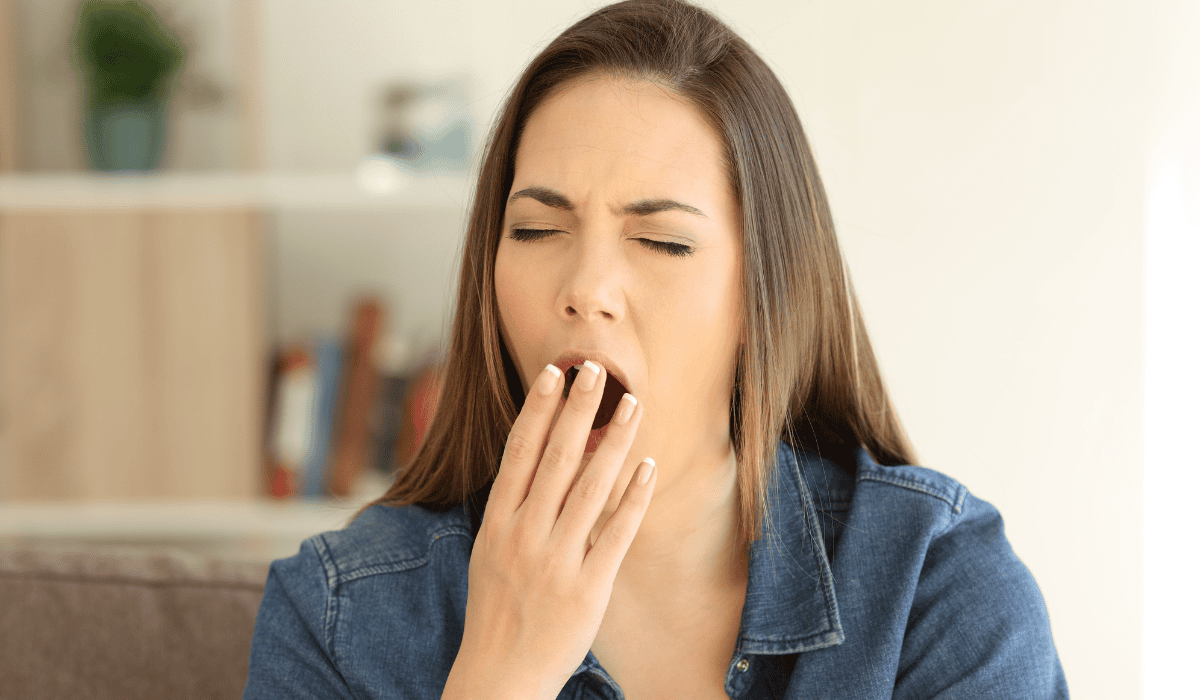 Myślisz, że to zwykłe zmęczenie? Ten sygnał może oznaczać poważny niedobór