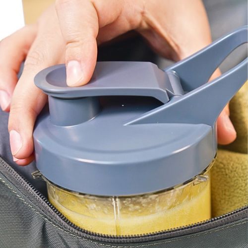 Weź banana, ananasa, 2 inne owoce i wrzuć do blendera. Wyjdzie z tego coś pysznego