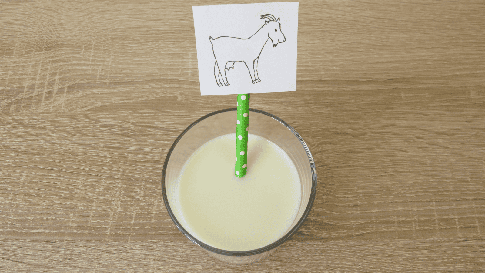 To najlepsze mleko dla seniorów. Wzmacnia kości, na jelita działa jak balsam