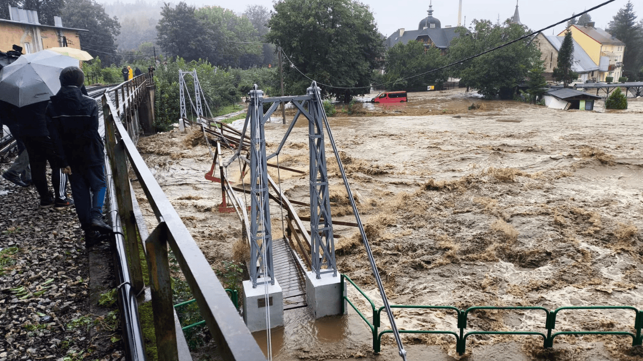 Jak pomóc poszkodowanym w powodzi? Ruszyła zbiórka pieniędzy