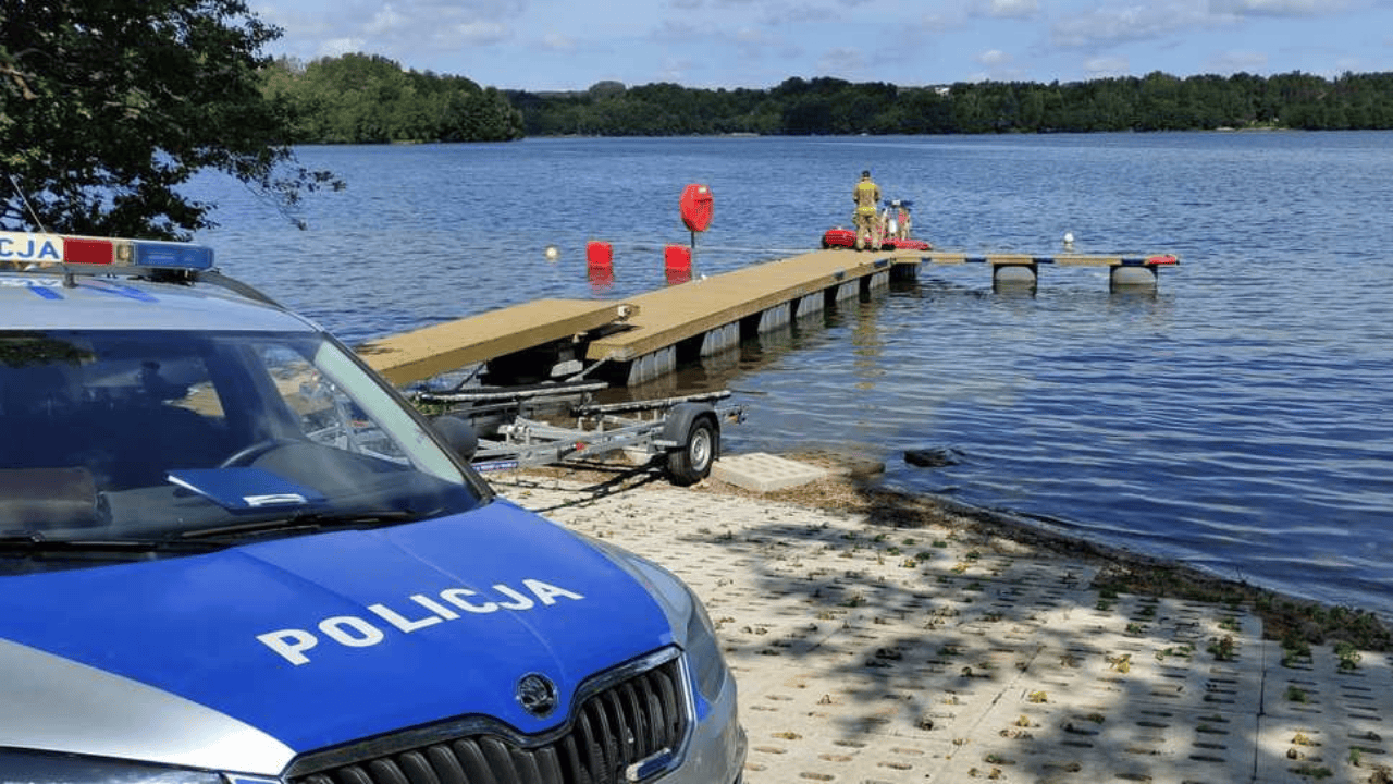 policja jezioro