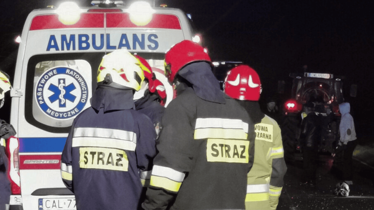 ambulans strażacy wypadek