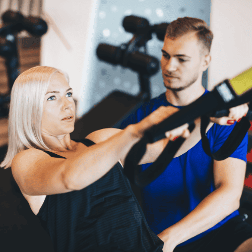 Dlaczego kobiety powinny pokochać trening siłowy? Walka z atrofią mięśniową po 40. roku życia