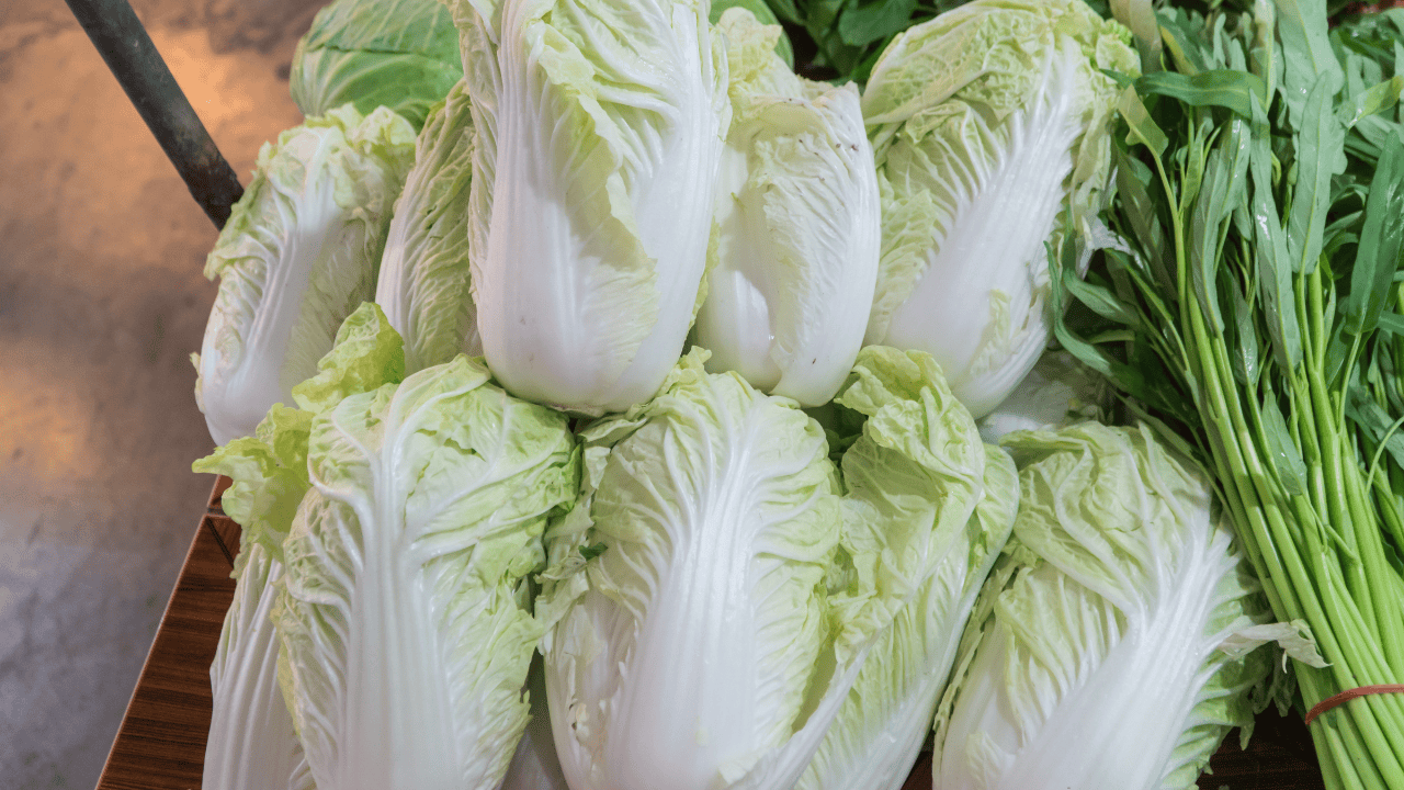 Jedz kapustę pekińską każdego dnia. Podziękuje ci nie tylko skóra