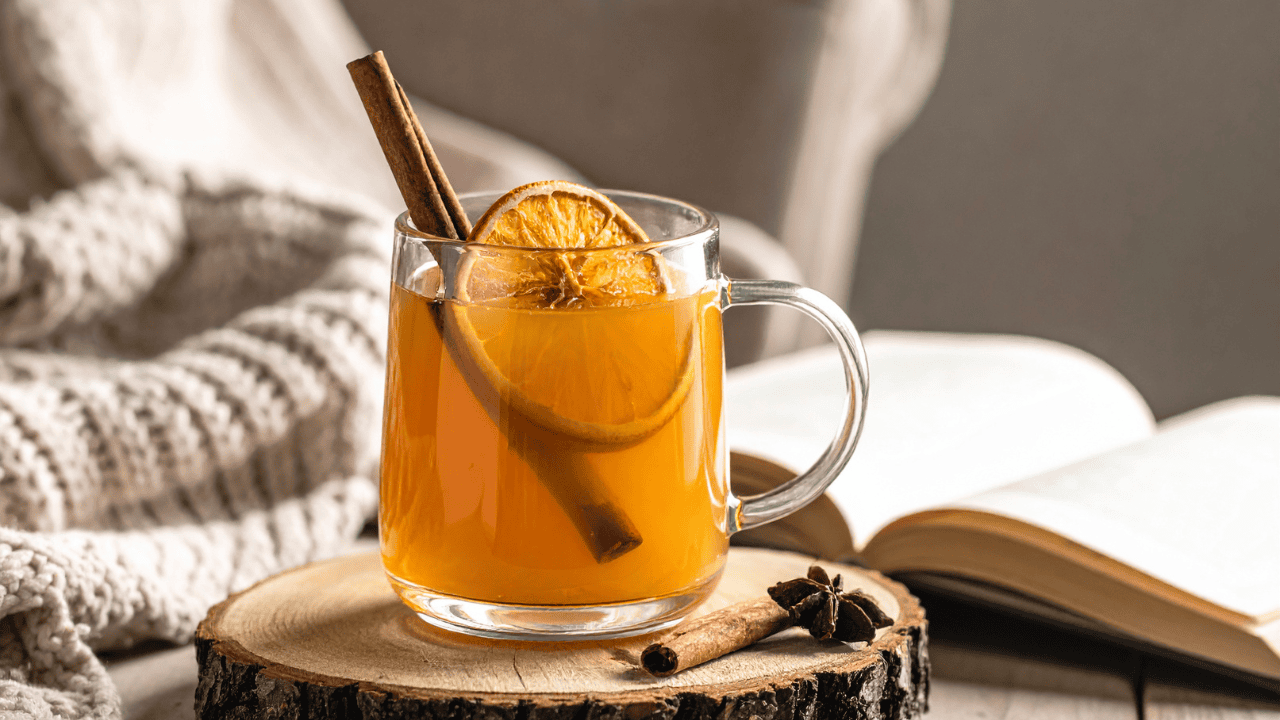 Zdrowy rozgrzewający napój na chłodne wieczory – naturalna recepta na dobre samopoczucie