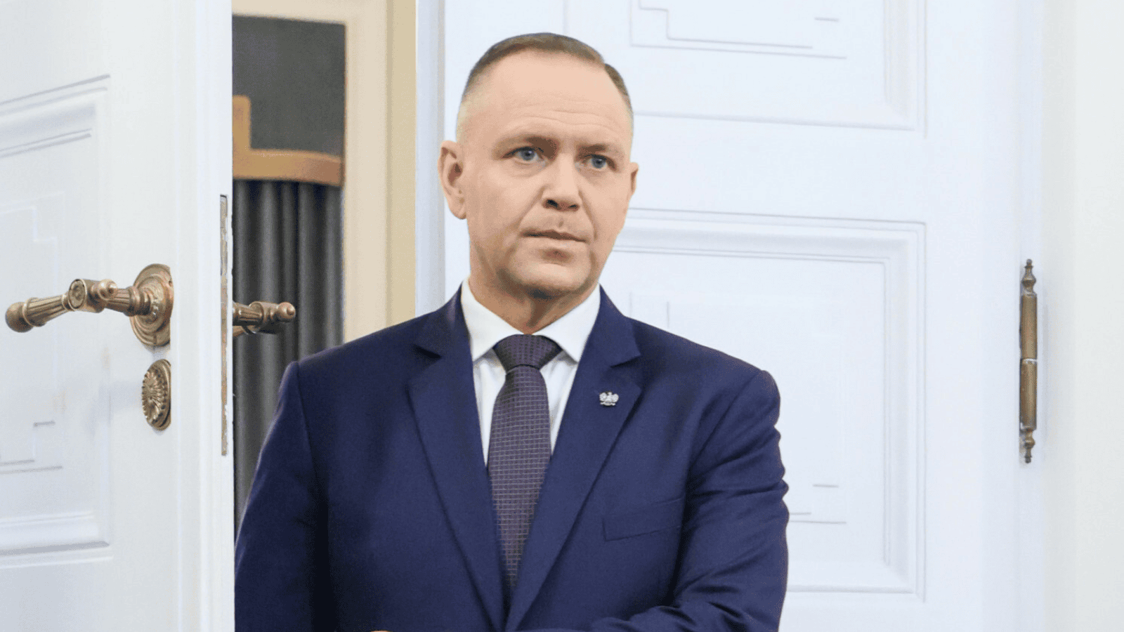 Nawrocki starł się z posłem KO. Ekspert od mowy ciała zdradza 3 ukryte gesty prezydenta