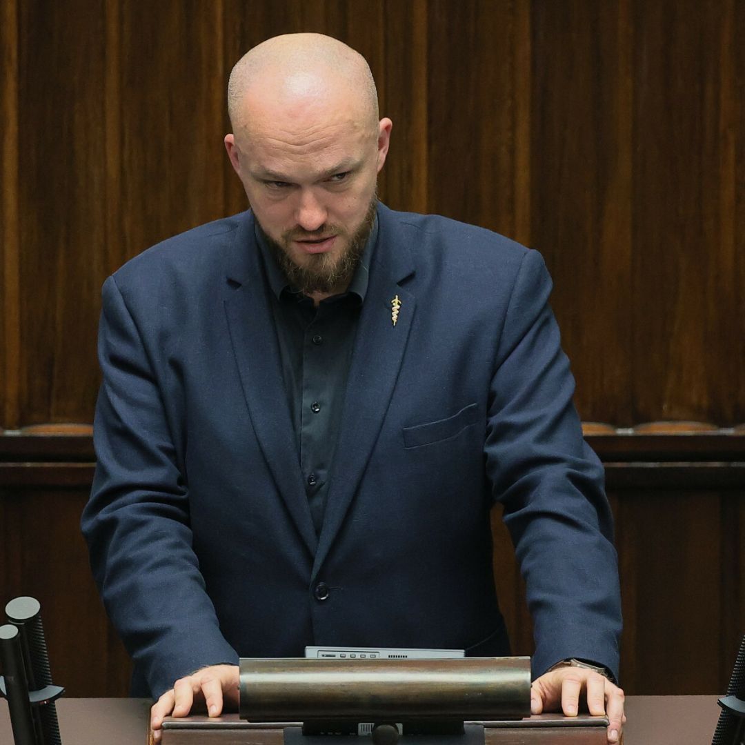"Pan nie ma wstydu?" Dziennikarka nie wytrzymała. Zaatakowała posła na antenie