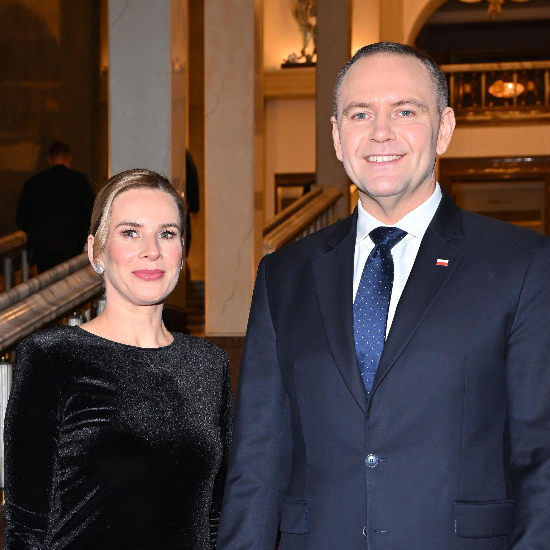 Nawroccy na obchodach Święta Wojska Polskiego. Co za kreacja Pierwszej Damy