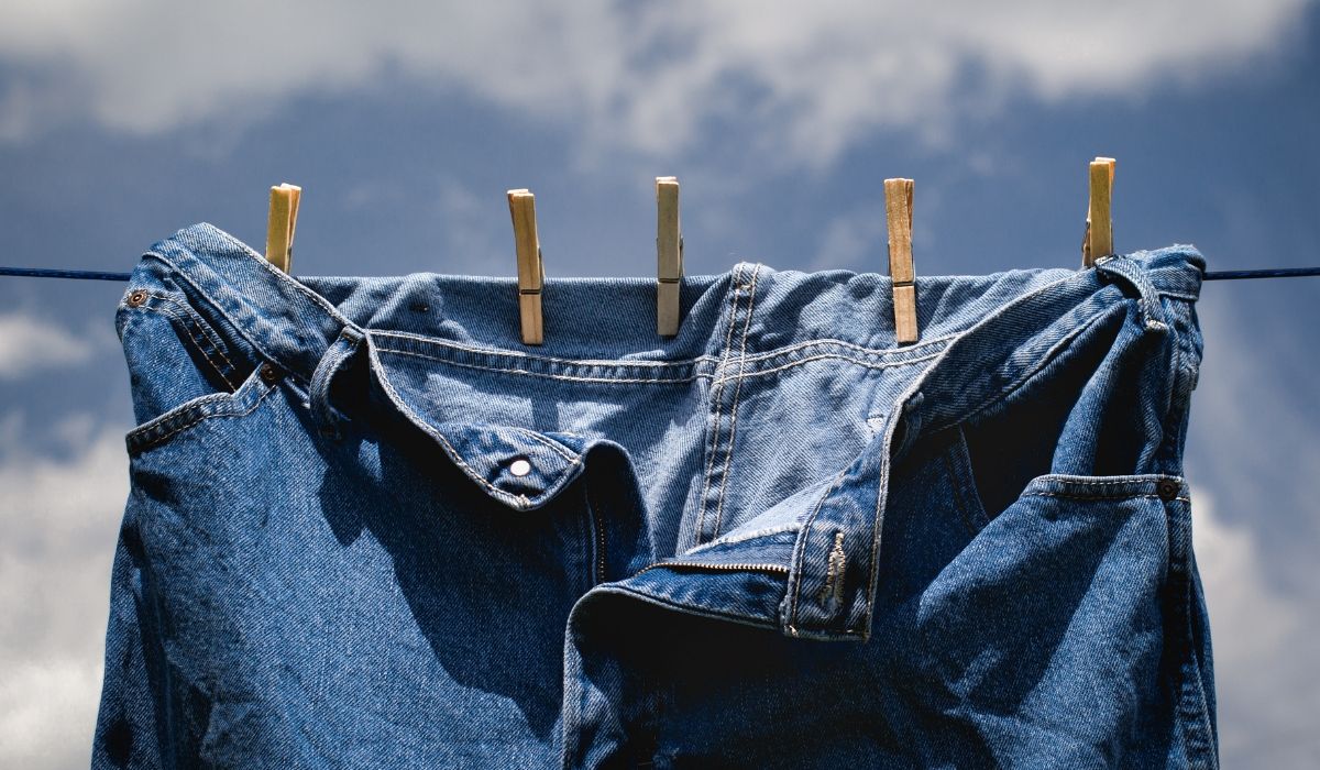 Pranie jeansów
