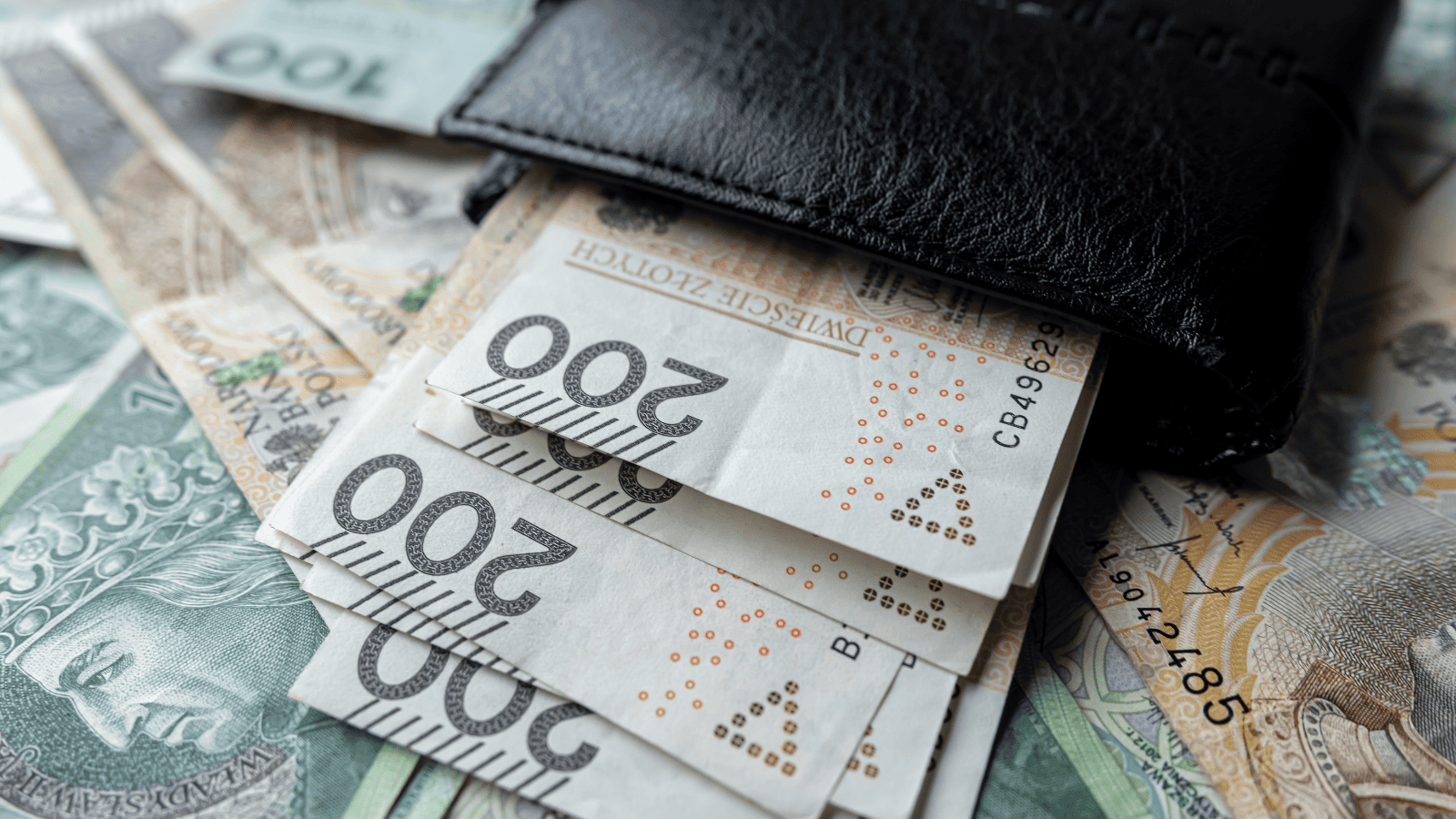 Dodatkowe 300 zł dla rodziców. ZUS przyjmuje wnioski do 30 listopada