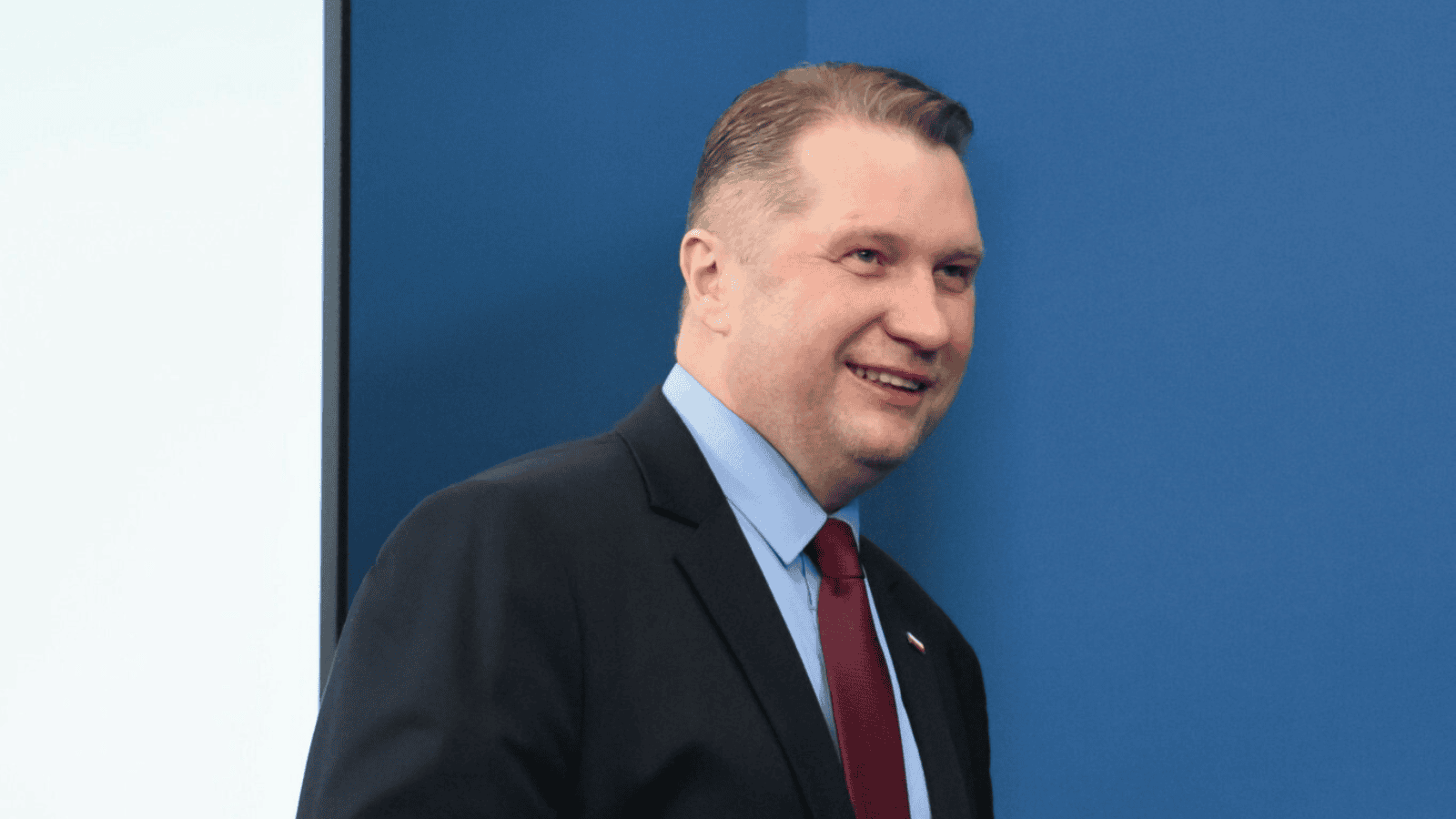 "Zazdrosny, iż nie został zaproszony". Czarnek bezlitośnie o Tusku