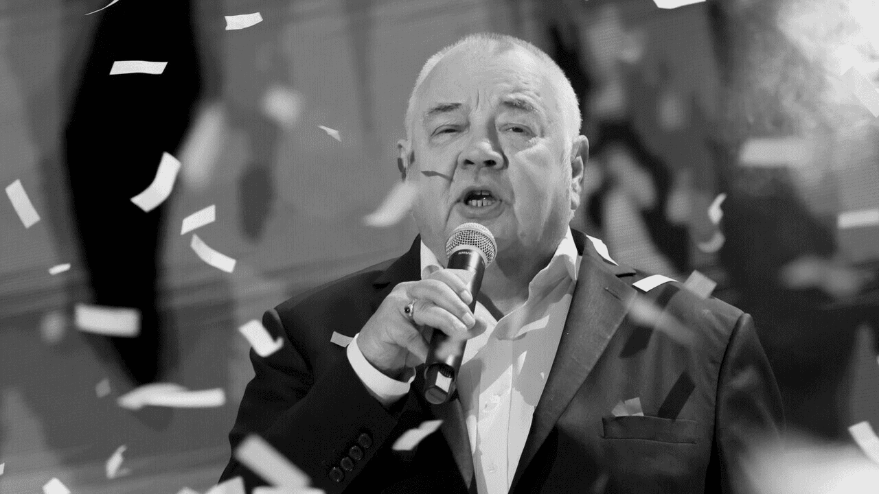 TVN nagle wznowił tranmisję po śmierci Stanisława Soyki. Te słowa padły ze sceny, ludzie oniemieli