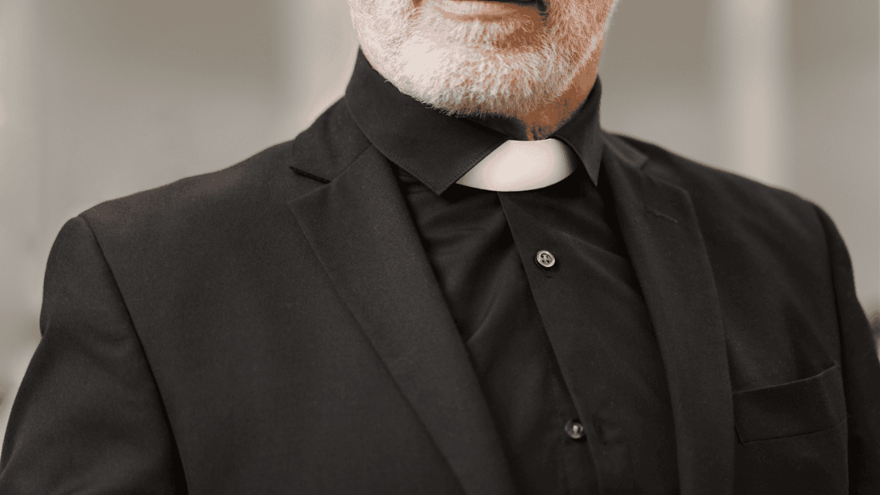 Straż graniczna zatrzymała księdza do kontroli. Niesłychane, co chciał przewieźć pod sutanną