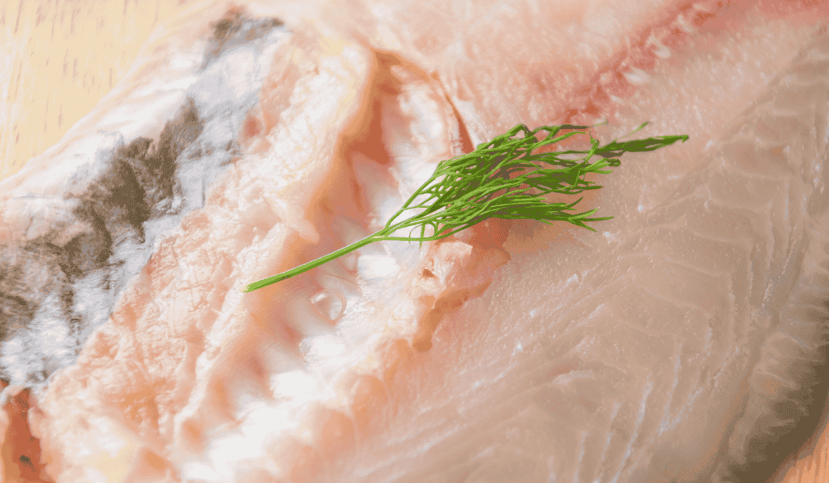 Ta ryba jest gorsza choćby od pangi. Polacy wciąż jedzą