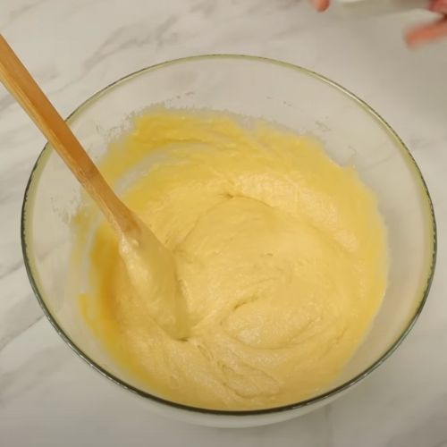 Niezwykle puszysta babka drożdżowa na Wielkanoc. Przepis mam od Babci