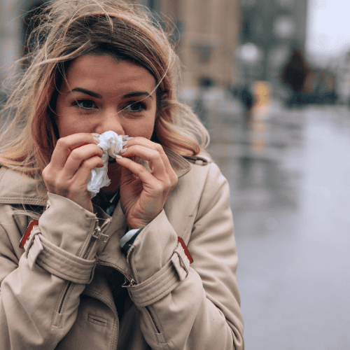 Nawracające infekcje u dorosłych. Laryngolog: to nie zawsze kwestia słabej odporności