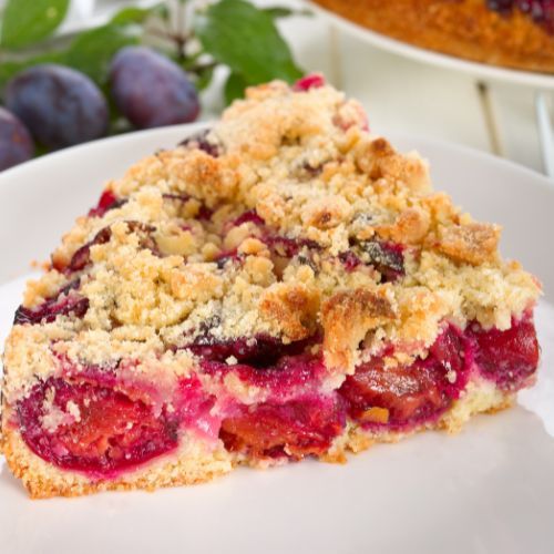 Proste ciasto ze śliwkami. Jest tak pyszne, że cała blacha znika błyskawicznie