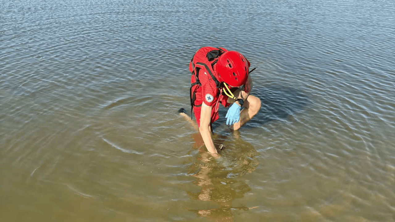Porażające odkrycie w Wiśle. Ratownicy zamarli, od razu wezwali policję