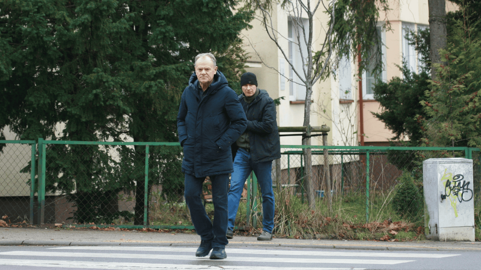 Przyłapaliśmy Donalda Tuska z rodziną. Spędzał świąteczny czas z bliskimi