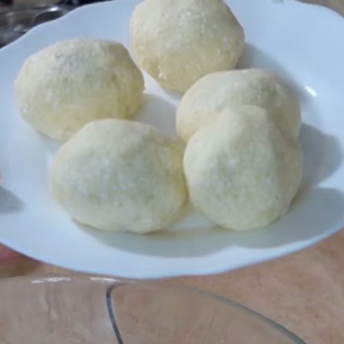 Knedle z truskawkami to hit lata. Henia pokazała najlepszy przepis, pyszne jak u babci