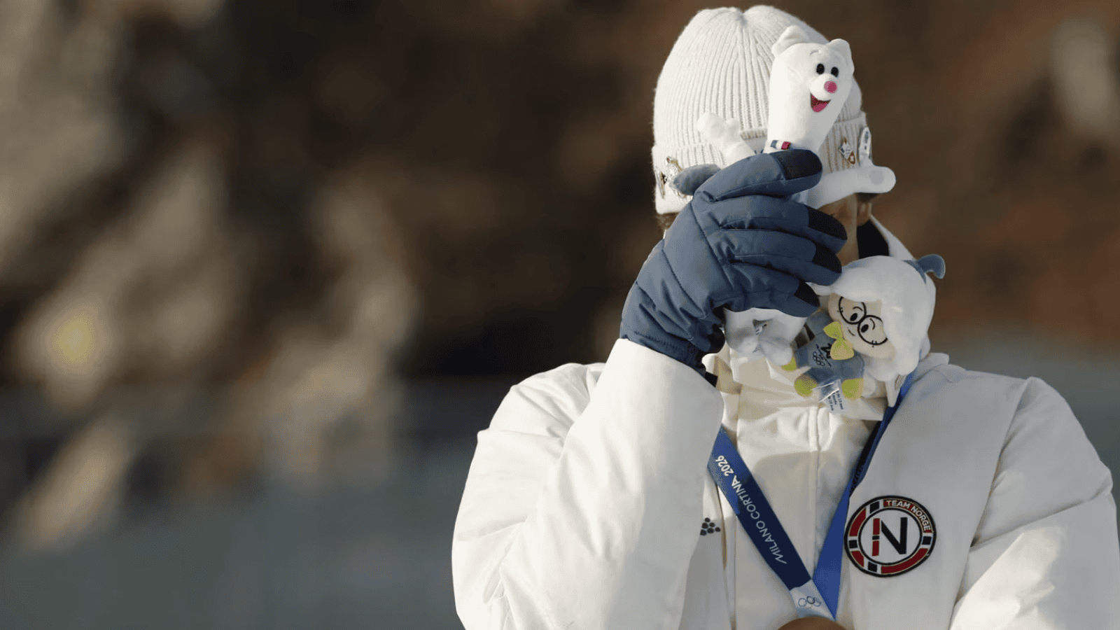 Odebrał medal i nagle wybuchł płaczem. „Zdradziłem” – zaskakujące wyznanie Olimpijczyka