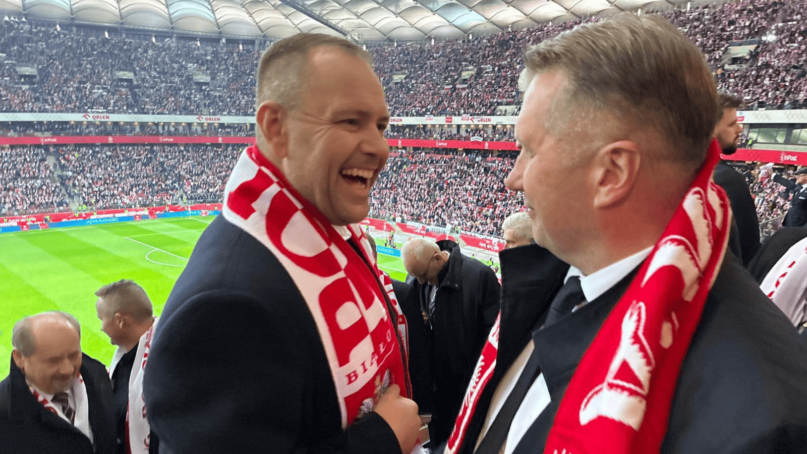 Przemysław Czarnek wspierał Polskę na meczu z Albanią.