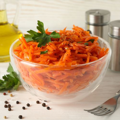 To najlepsza surówka z marchewki do obiadu. Sos jest mistrzostwem