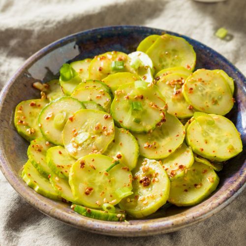 Surówka z ogórka po koreańsku. Lepsza niż mizeria do obiadu