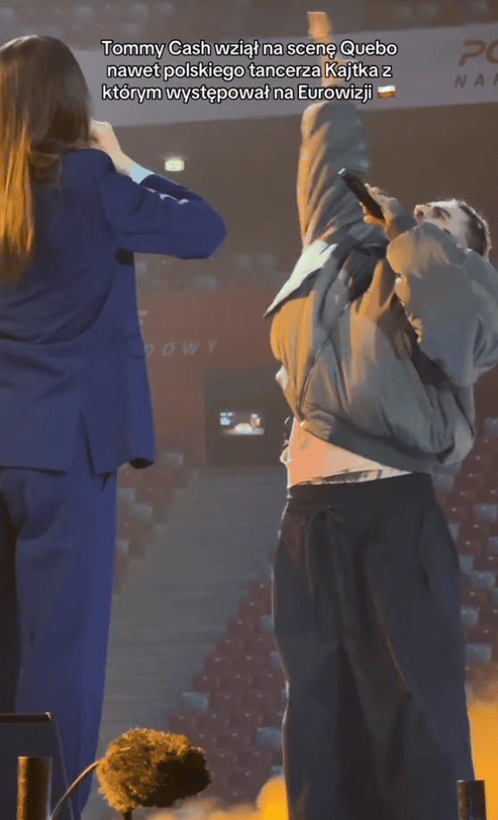 Kilka razy przerywał występ, a potem... Niewiarygodne sceny na Narodowym