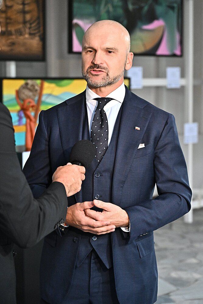 Tragiczny wypadek busa InPost. 5 ofiar śmiertelnych. Firma Rafała Brzoski wydała oświadczenie