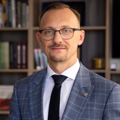 Nawrocki stawia na swoich. To on będzie rzecznikiem prezydenta