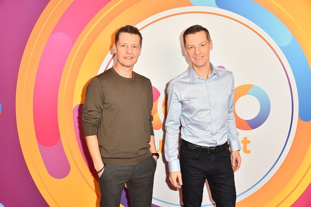 Nikt dotychczas nie wiedział, jak wygląda tata braci Mroczek. Tym zajmuje się zawodowo