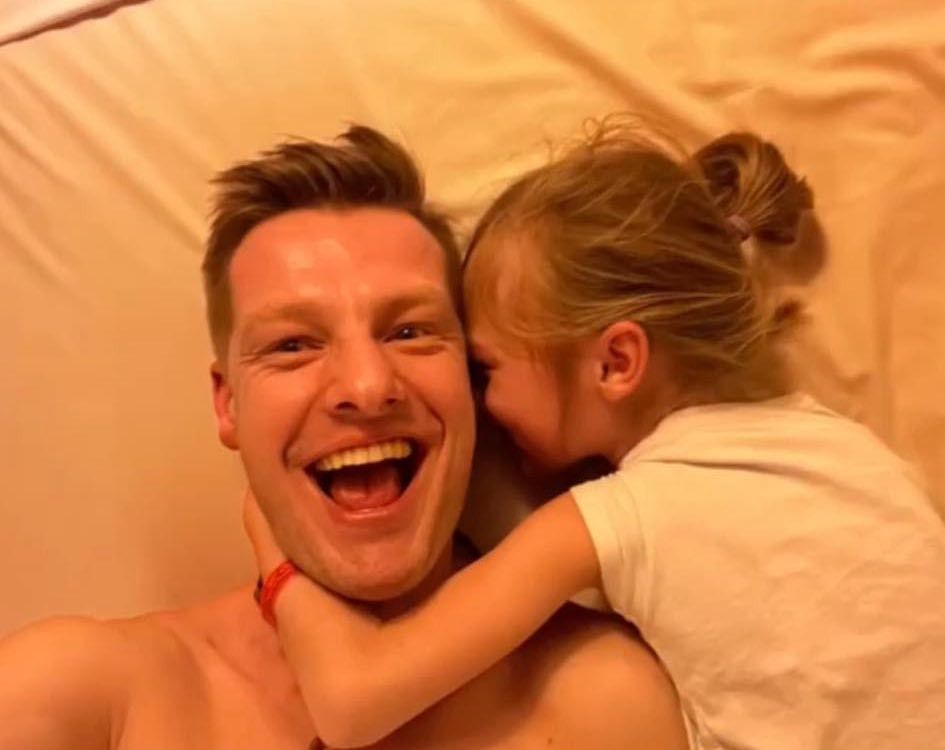 Rafał Mroczek ma 8-letnią córkę, fot. Instagram