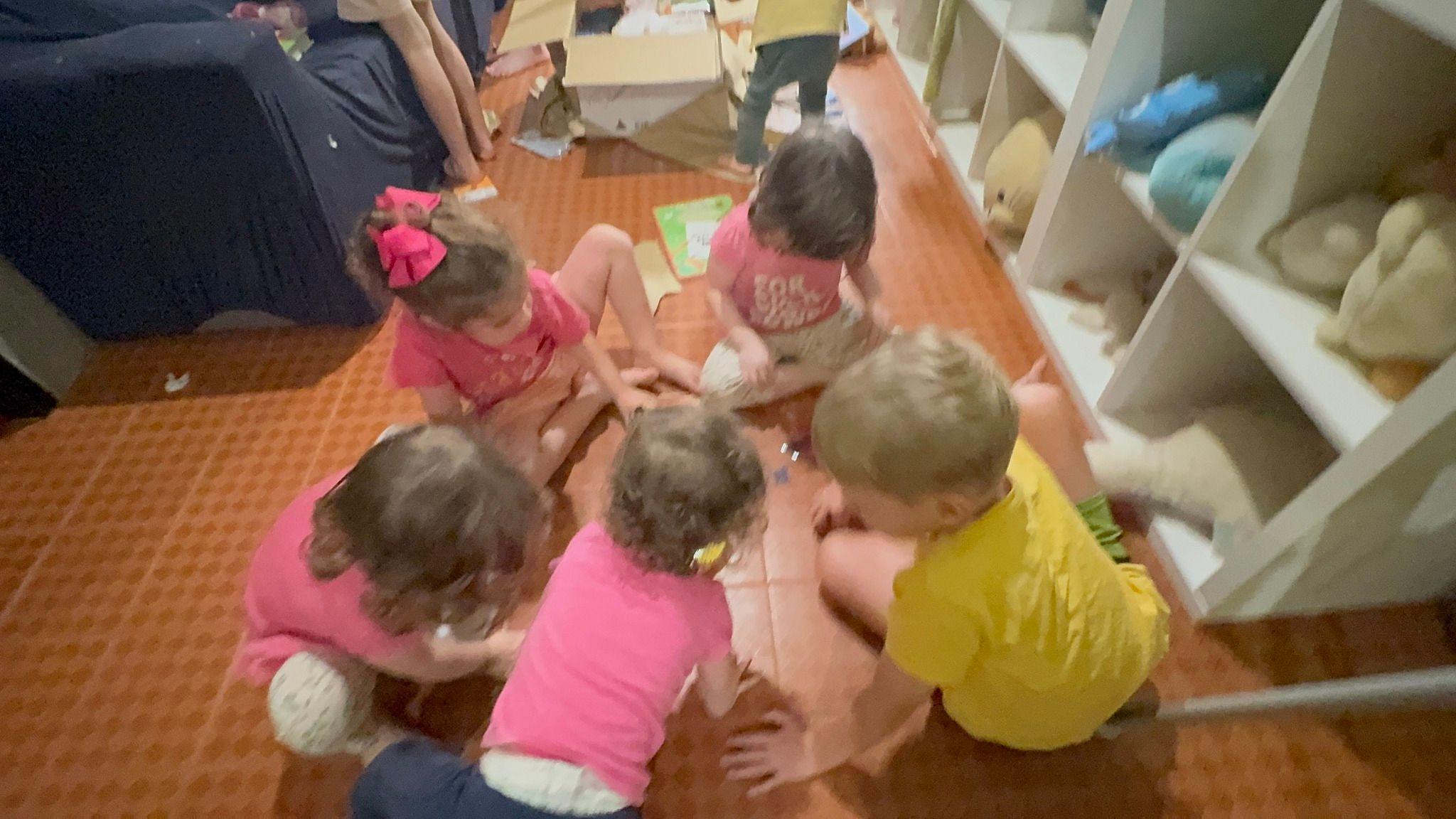 Rodzina pięcioraczków z Horyńca otrzymała prezenty. W końcu mogła poczuć się jak w Polsce