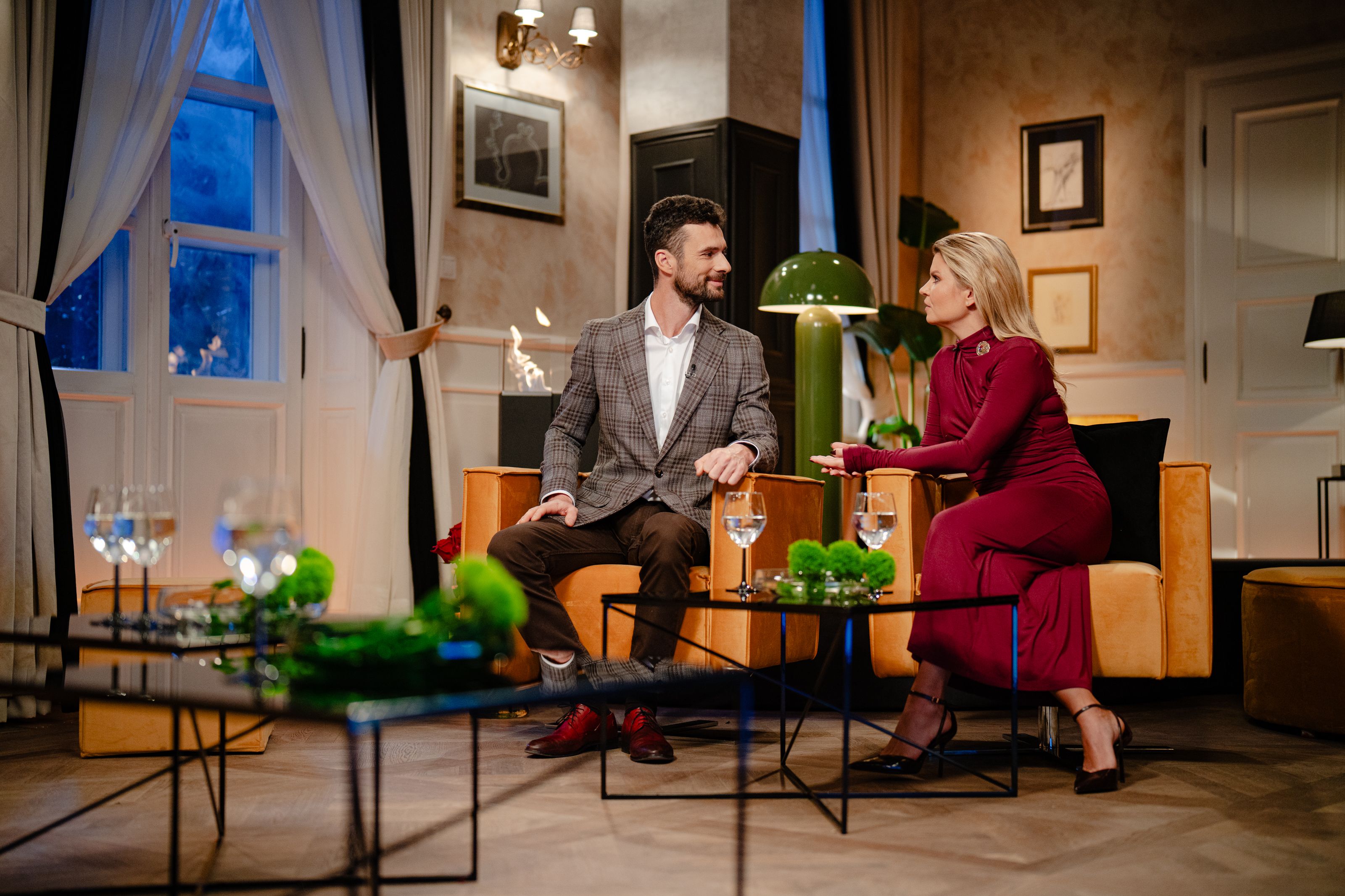 Uczestnicy "Rolnik szuka żony" w finale programu. Barbara, Roland, Krzysztof, Gabriel i Arkadiusz skradli show