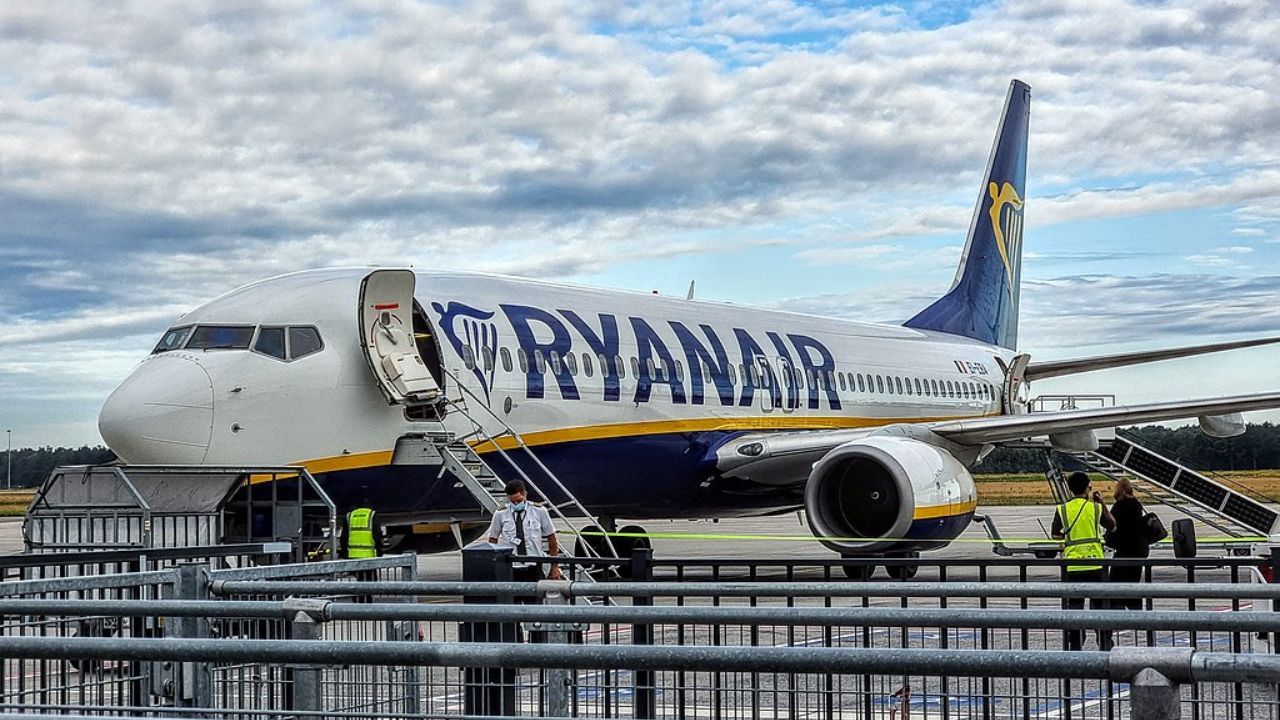 Ryanair odleciał bez pasażera z niepełnosprawnością. "Cofnęli mnie z rękawa"