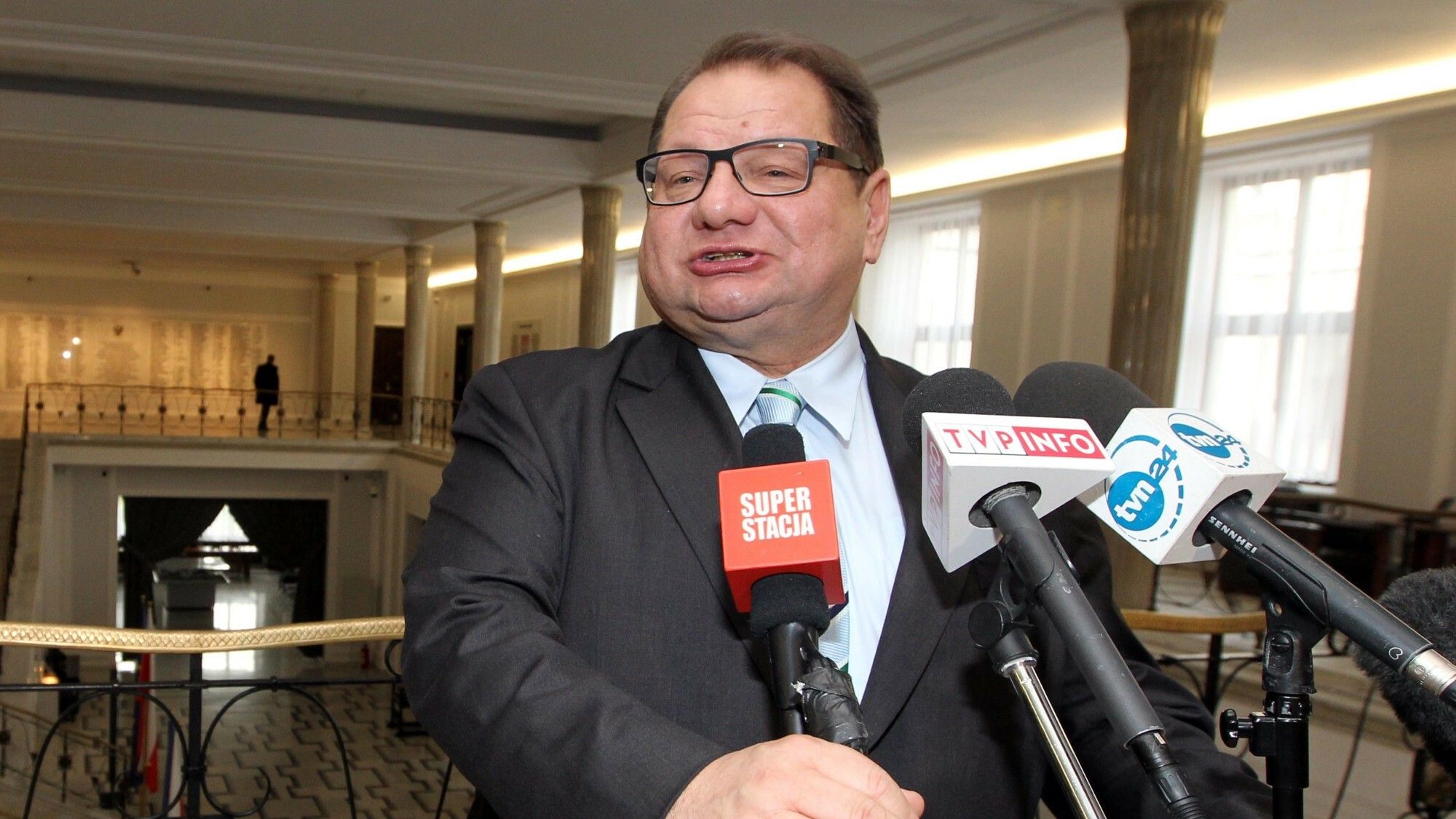 Ryszard Kalisz już tak nie wygląda. Aż trudno uwierzyć własnym oczom