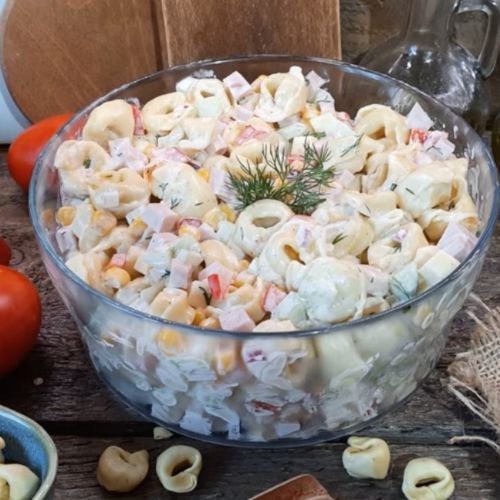 Taką sałatkę podam na Dzień Matki. Jest smaczniejsza niż jarzynowa i gyros