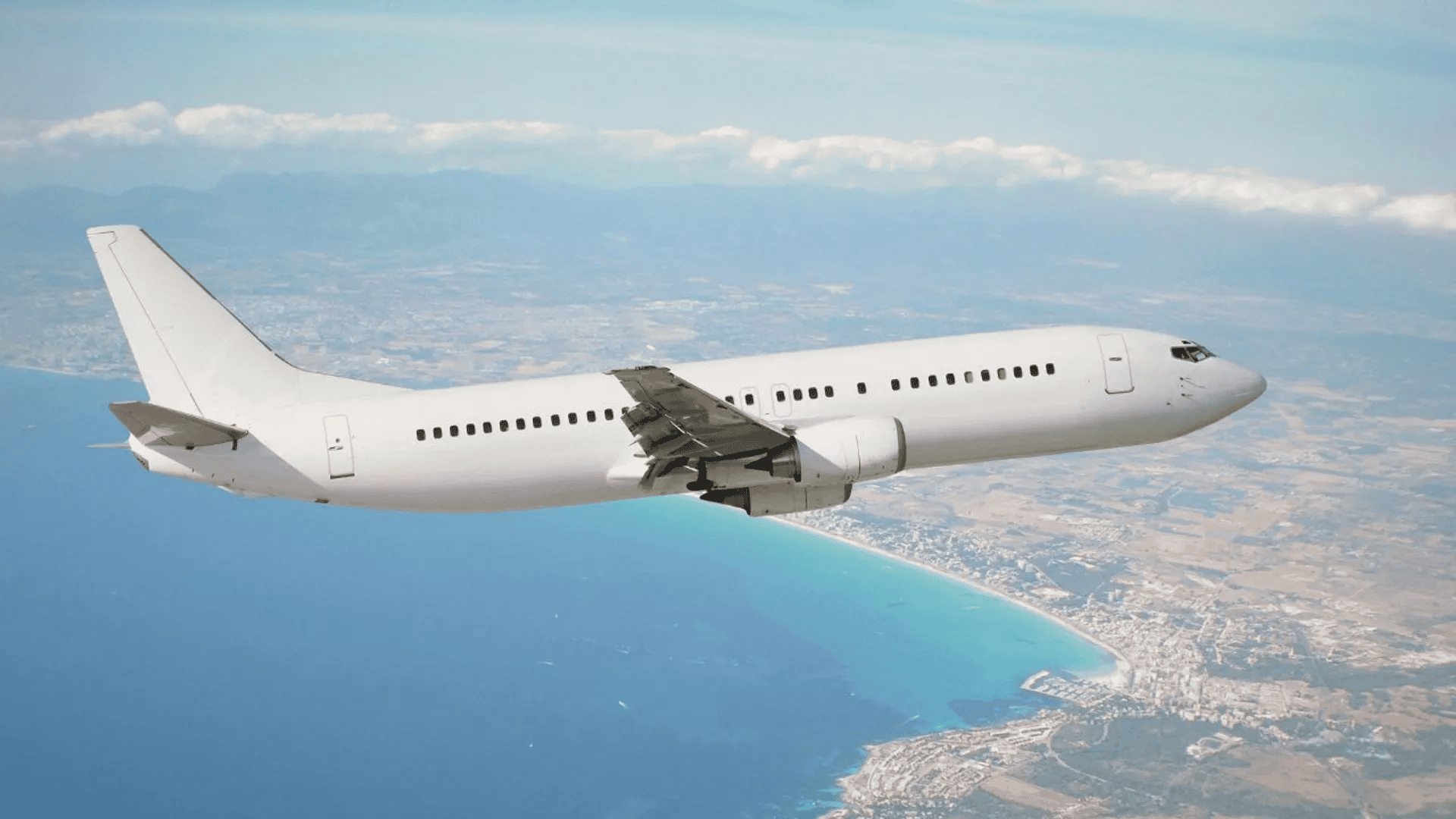 Dramatyczne sceny podczas lotu. Samolot musiał awaryjnie lądować, do szpitala trafiło 25 osób