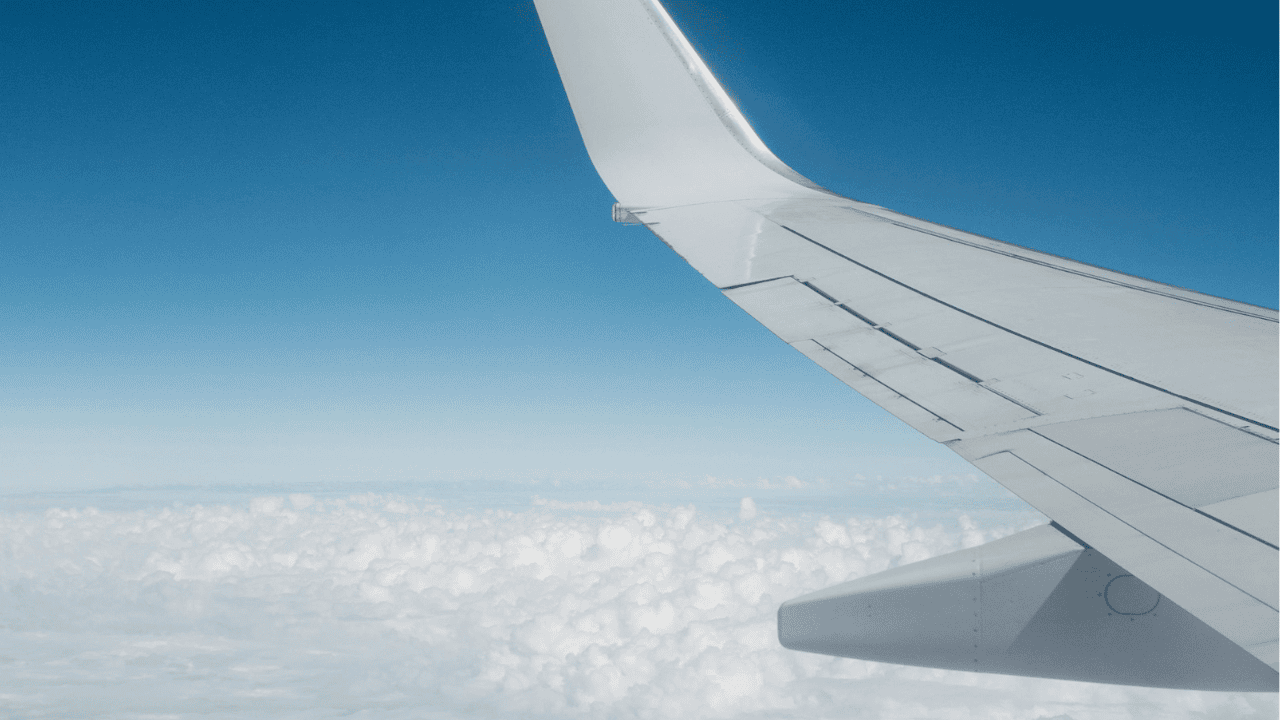 Koszmar na pokładzie samolotu z Polski. Nie żyje pasażer