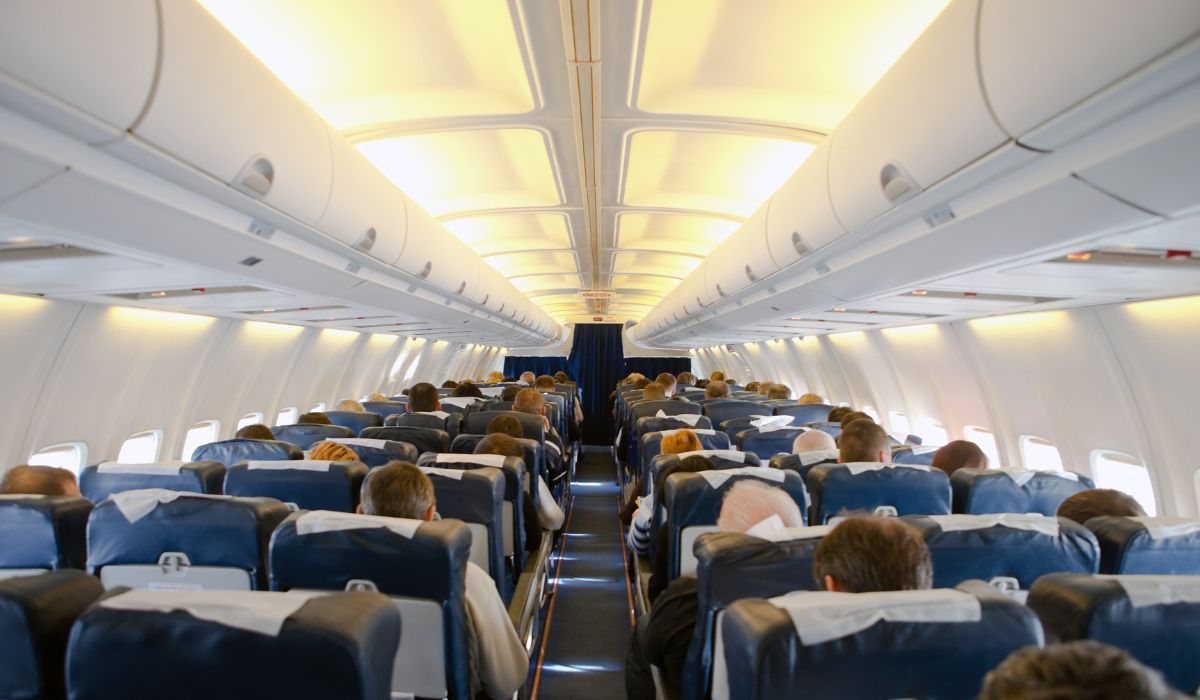 Wnętrze samolotu pasażerskiego