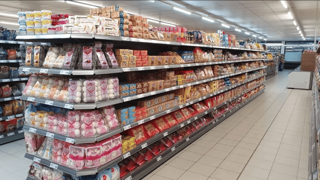 Another German supermarket chain invades Poland.  It features low prices and huge promotions