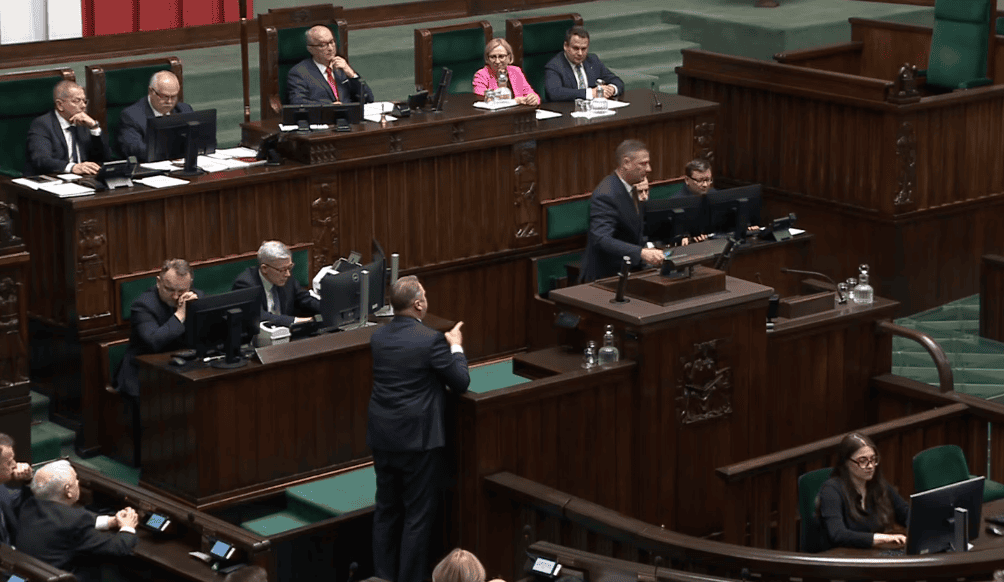 Sejm reaguje na zatrzymanie Bąkiewicza. Po wystąpieniu Czarnka doszło do ostrej wymiany zdań