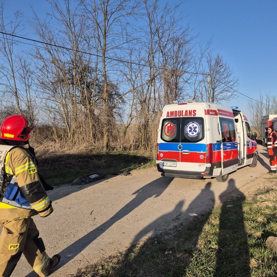 Nie żyje 1 osoba. Dwie ciężko ranne. Samochód znieciony niczym puszka po napoju, to prawdziwa tragedia