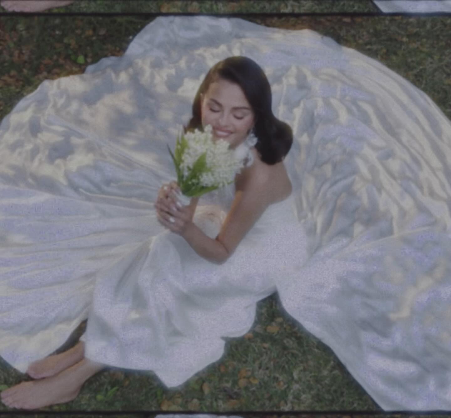 Selena Gomez wzięła ślub. Pokazała zdjęcia z bajkowej ceremonii