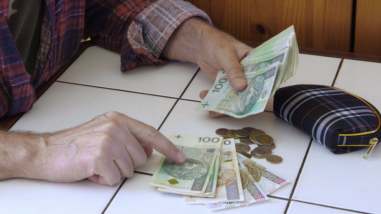 Senior pieniądze