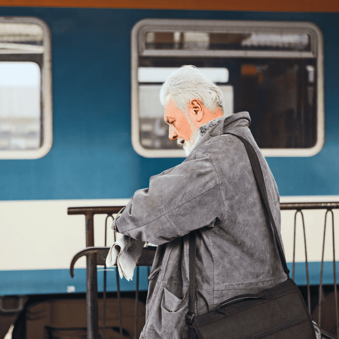 Seniorzy pojadą pociągiem za 10 zł. Nawet luksusowym, ale są 2 warunki